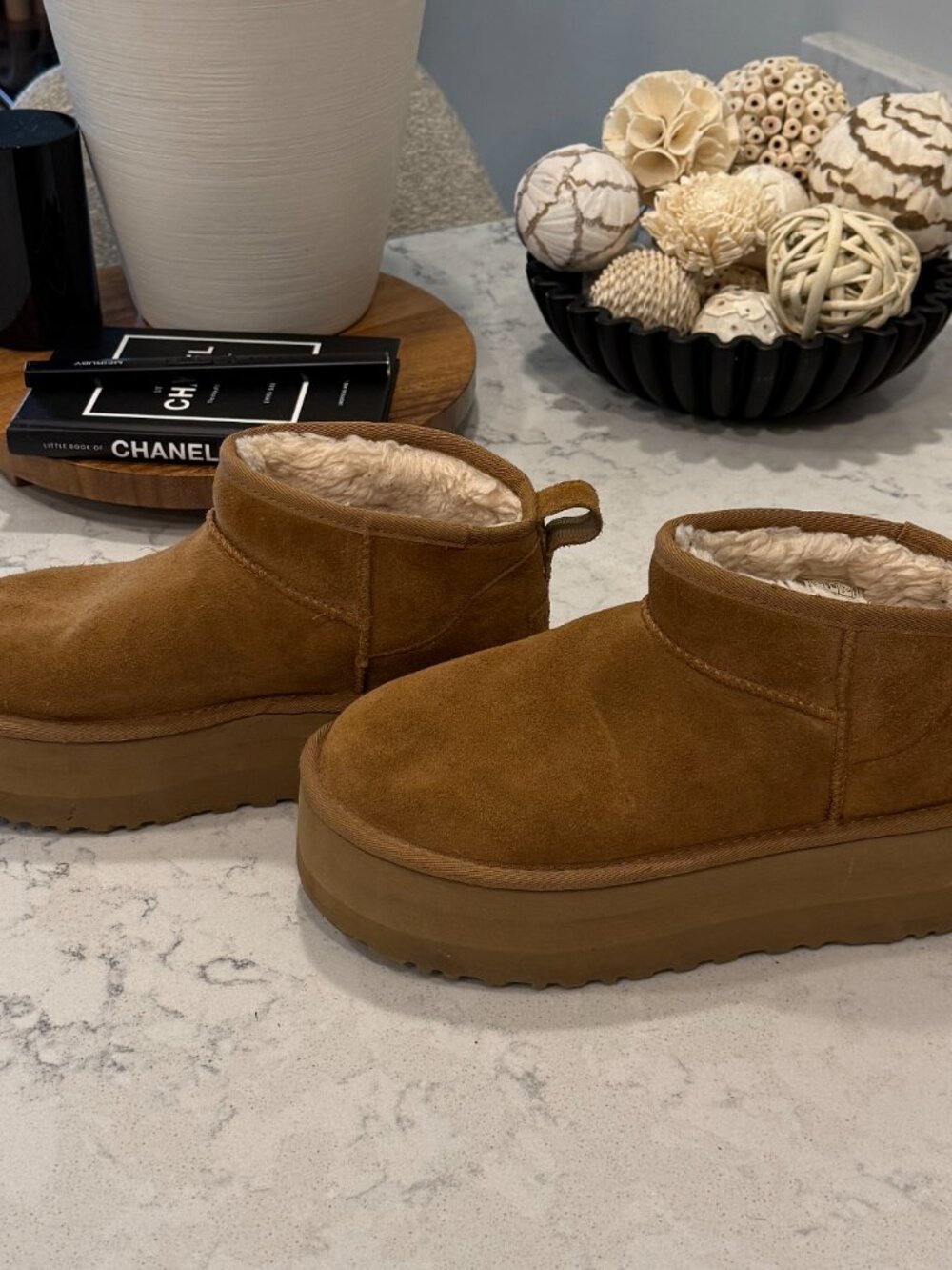 UGG Women's Classic Ultra Mini Platform Boot - Chesnut - 7 - Picture 4 of 7